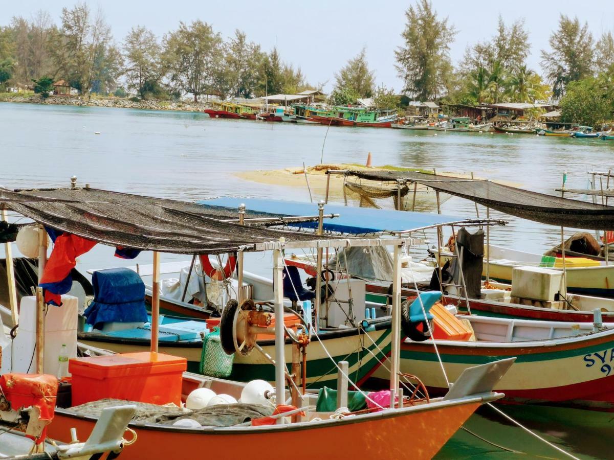 Fishing Village Marang Terengganu Exterior photo